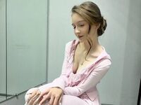 adult live webcam EmilyHuber