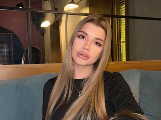 sex cam show EmmyRamsdell