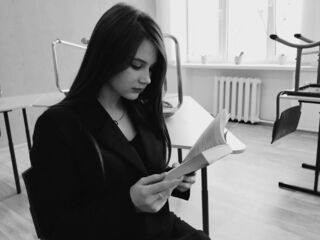 hot cam girl spreading pussy EnricaElis