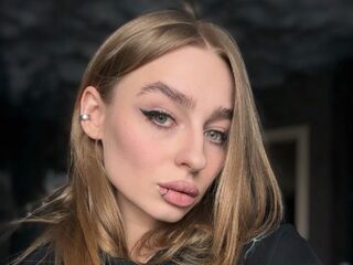 cam girl playing with sextoy EvaVotta