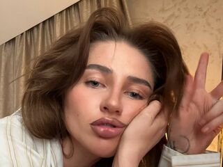 hot cam girl fingering pussy HippieChristie