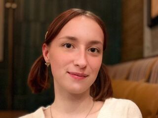 camwhore spreading pussy IdaZeccardi