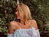 camgirl porn web cam InaStark
