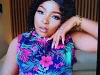 naked webcam girl fingering IrisIvy