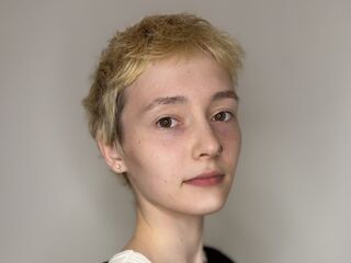 cam slut photo JenelleBarette