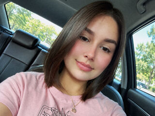 camwhore masturbating with vibrator JessieLuna