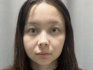 naked webcamgirl video JuliaSwivey