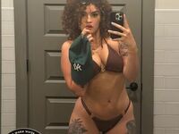 topless webcamgirl JulianaGarces