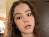 cam girl chatroom JulyLarain