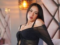 topless camgirl KaisaCurt
