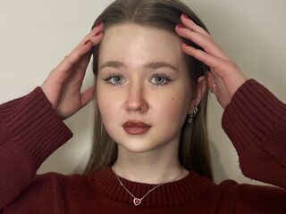 camslut showing tits KandyBalloon