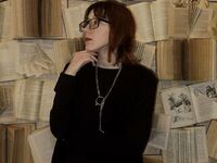 nude webcamgirl KaralinaSplit