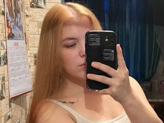 chat room livesex KarrieAnesi