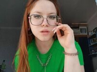 cam girl showing tits KrysaDap