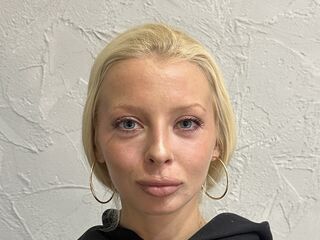 webcam strip tease show LanaReals