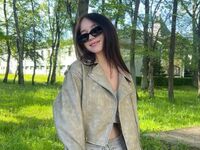 live webcam model LikaDelic