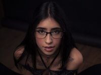 naked cam girl photo LiliCollyns