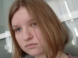 camgirl webcam sex pic LilianSlow