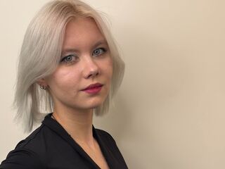 camgirl fingering wet pussy LindsayMcirvin