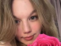 girl fingering pussy LinnGrimshaw