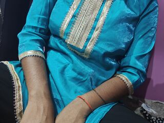 naked cam girl masturbating with dildo LishaLiya