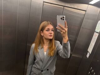 girl chat LizzieIacovino