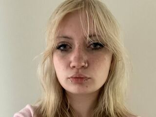 camwhore video LoisBrindamour