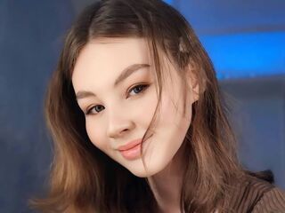 camgirl showing tits LuanneGfroerer