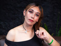 adultcam pic MadeleineSartori