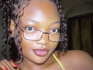 camgirl picture MakyDina