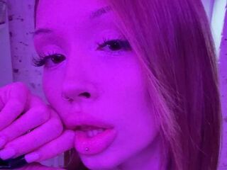 masturbating cam girl MargueriteBoblak