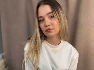 beautiful webcamgirl MarianGambell