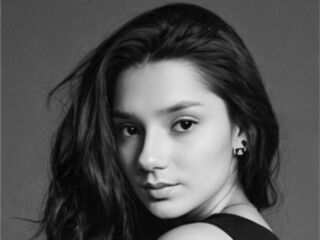 webcam striptease show MaybelleMenjes