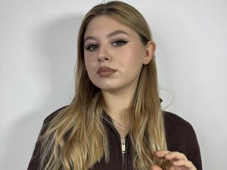 babe web cam MercedesVaught