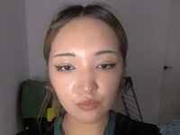 naked cam girl photo MiaChinessa