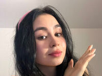 naked camgirl MinnieMile