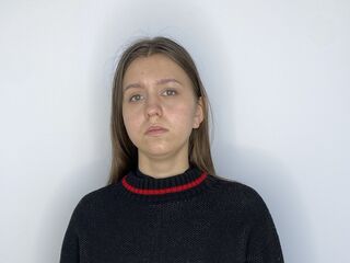 live chatroom MiriamWhitener