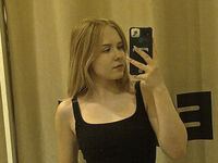 fingering girl cam picture MolliMcDaniel