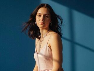 camwhore nude MolliePoydras