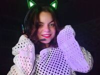naughty cam girl fingering shaved pussy MonaRolly
