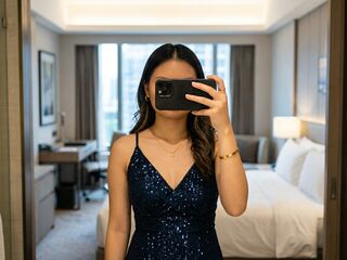 cam girl masturbating with vibrator NehaSharmau