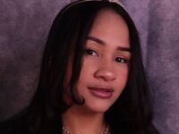 free adultcam NicolleMari