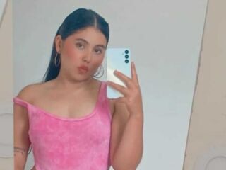 naked webcam girl photo NikkyBotero