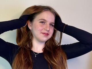 girl cam nude NilaBudy