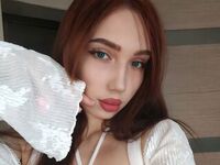 camgirl masturbating with sex toy OdelinaClutter