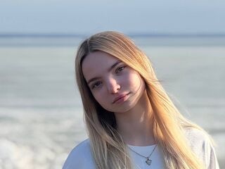 camwhore masturbating RaguelMetenosky