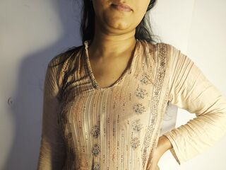 girl webcamsex RubbynaKhan