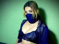 camgirl webcam SairaNureen