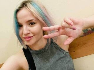 cam girl masturbating with dildo SandyAllenn