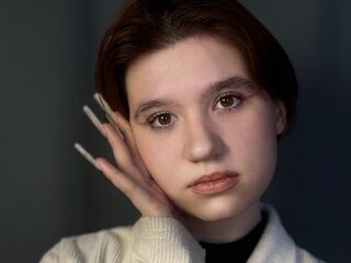 masturbating camgirl SantanaJohanek